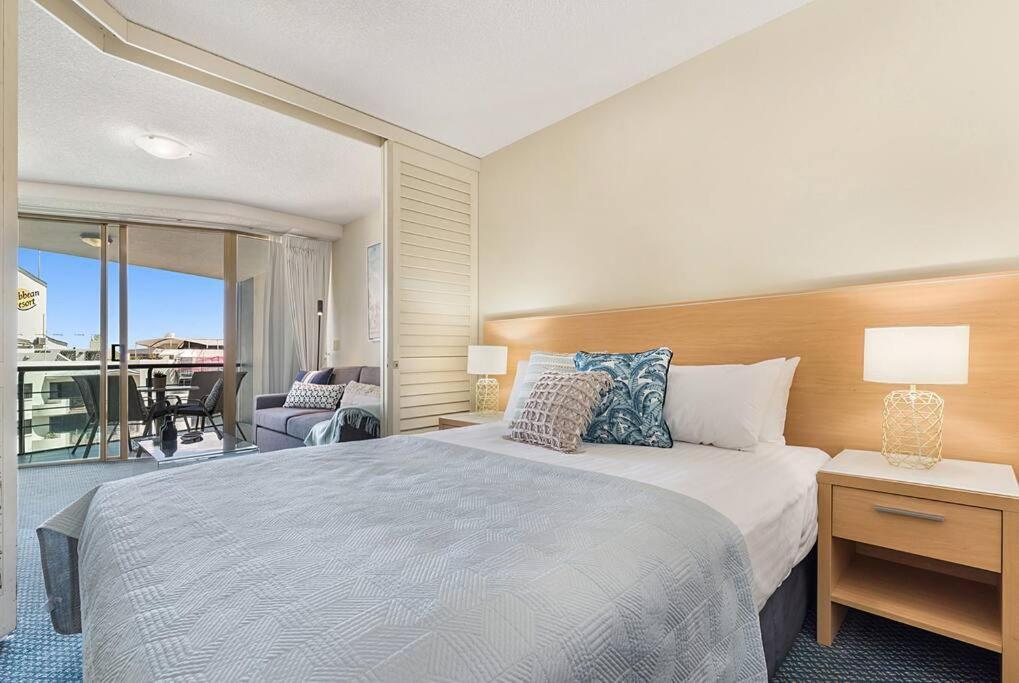Landmark Resort - Private Apartment Mooloolaba Exteriör bild