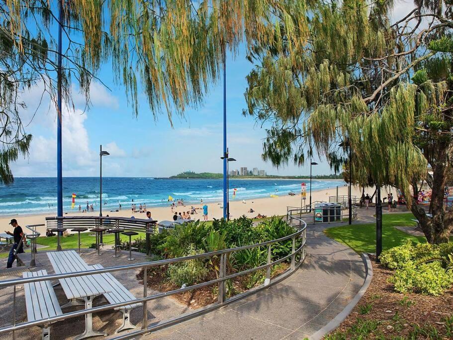 Landmark Resort - Private Apartment Mooloolaba Exteriör bild